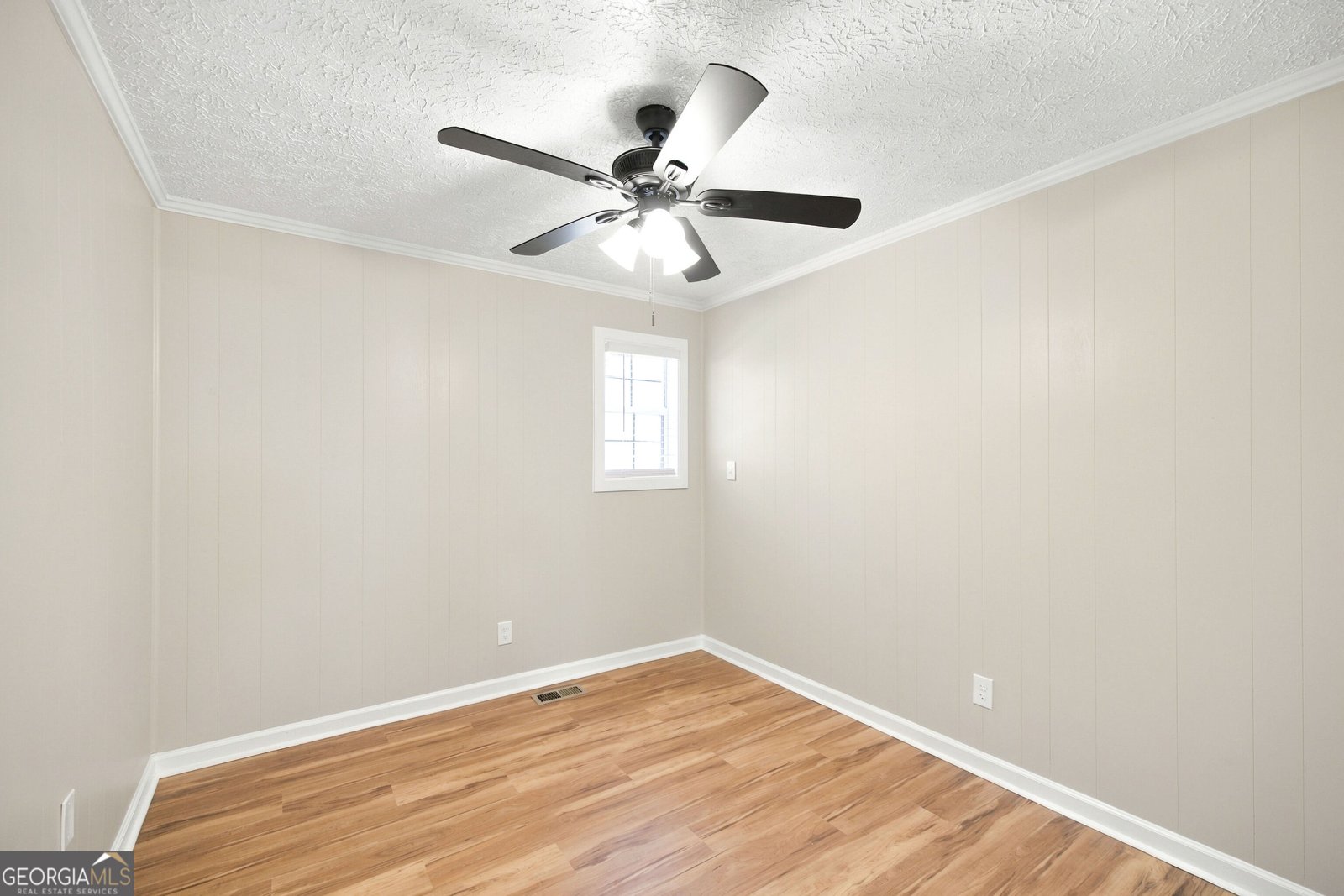 559 Shawnee Circle Byron - Photo 18