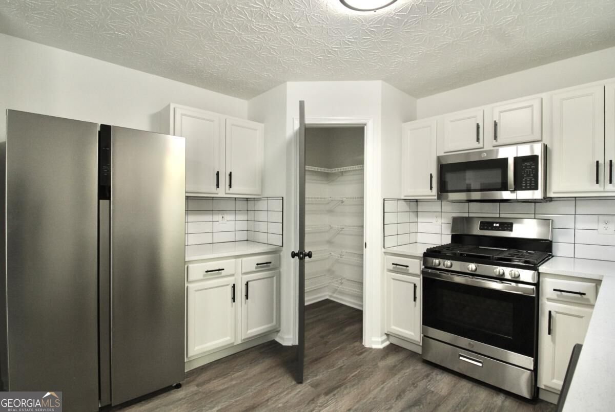 9515 Lakeview Road Union City - Photo 6