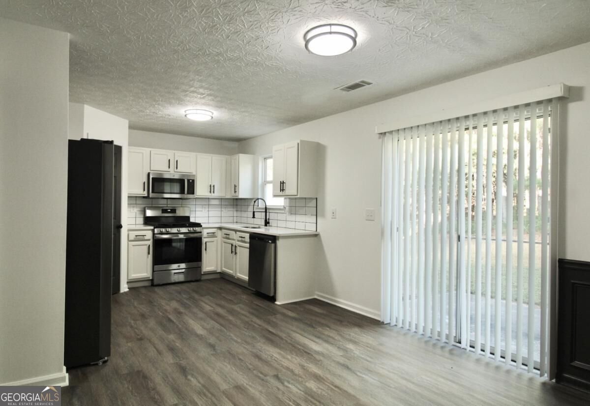 9515 Lakeview Road Union City - Photo 7
