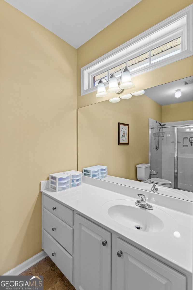 4232 Pondview Way Oakwood - Photo 11