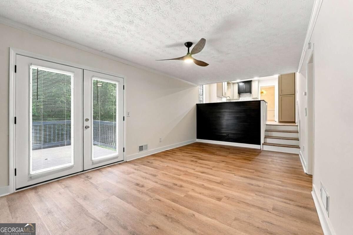 1001 Martin Road Stone Mountain - Photo 8