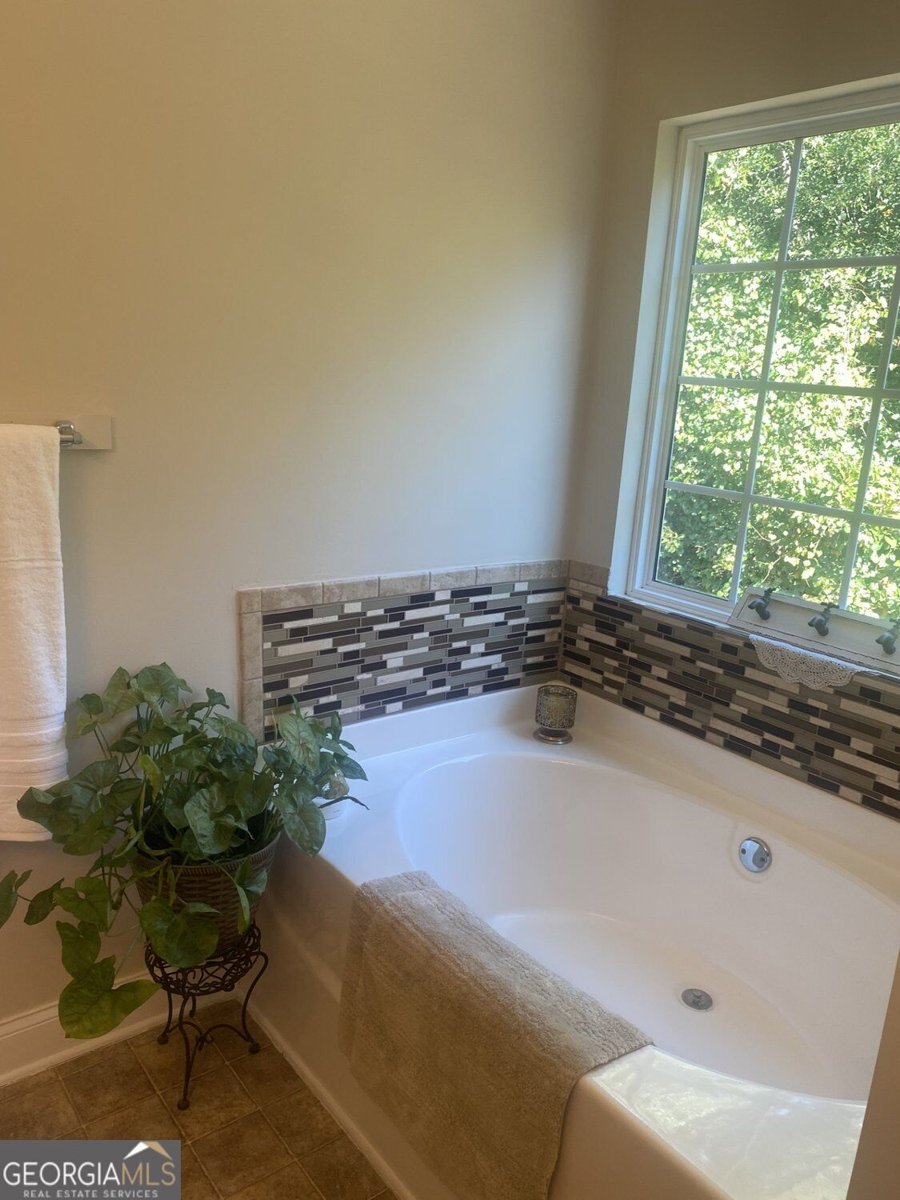 5482 Latham Manor Drive Gainesville - Photo 14