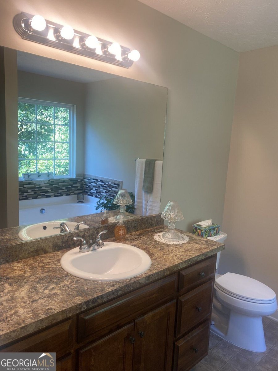 5482 Latham Manor Drive Gainesville - Photo 16