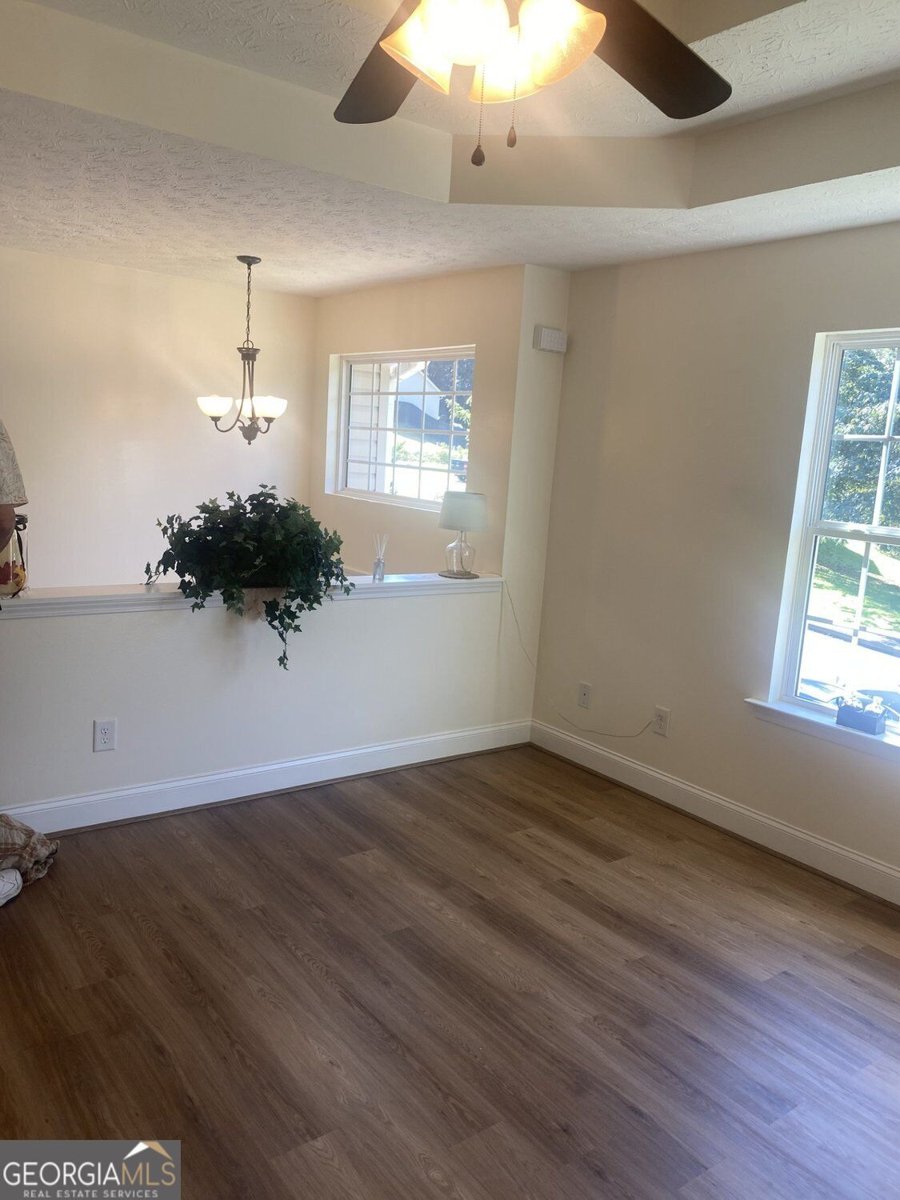5482 Latham Manor Drive Gainesville - Photo 9