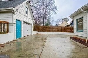 1338 Mercer Avenue East Point - Photo 18