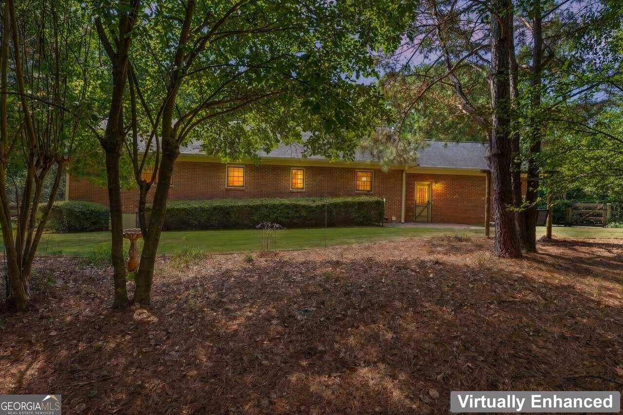 1761 Honey Creek Road Conyers - Photo 10