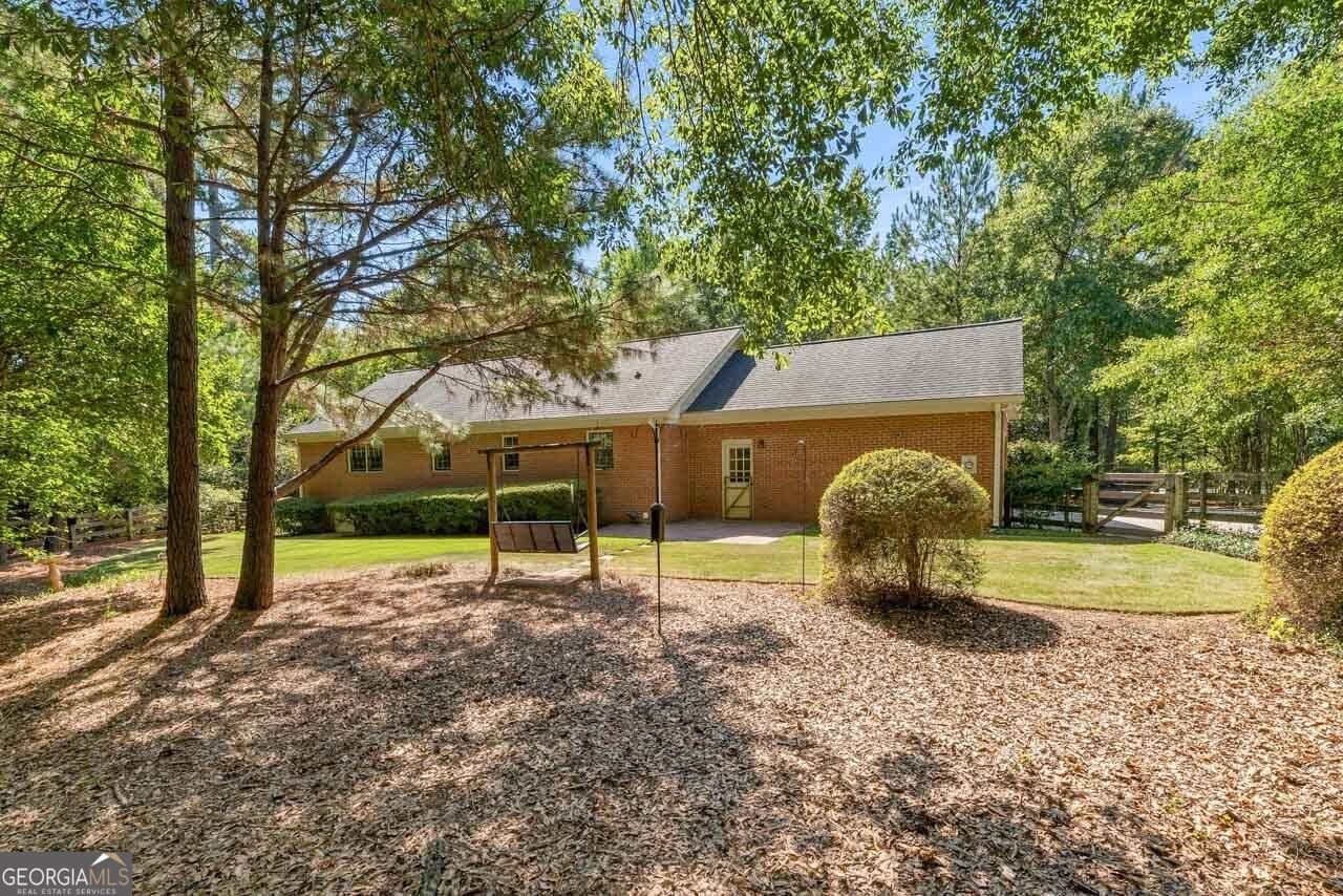 1761 Honey Creek Road Conyers - Photo 8