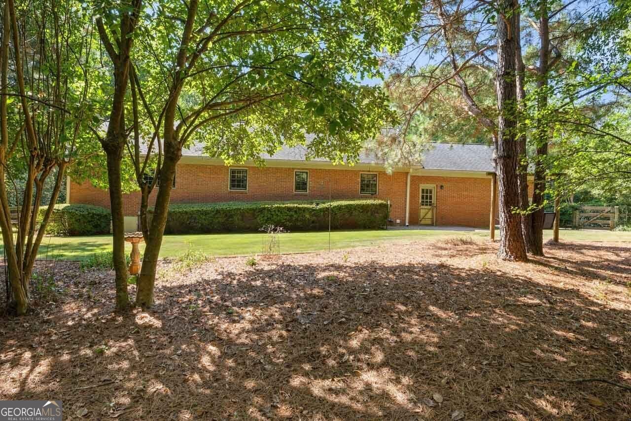 1761 Honey Creek Road Conyers - Photo 9