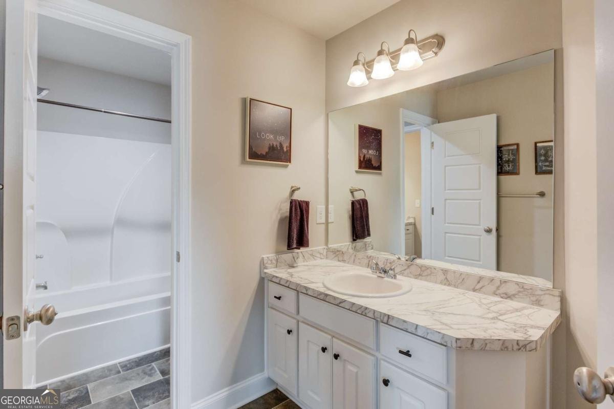 242 Lokeys Circle Bethlehem - Photo 33