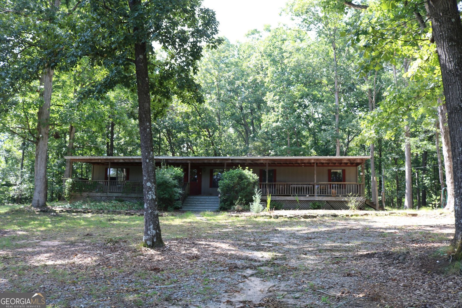2096 Roy Woods Road Comer - main photo