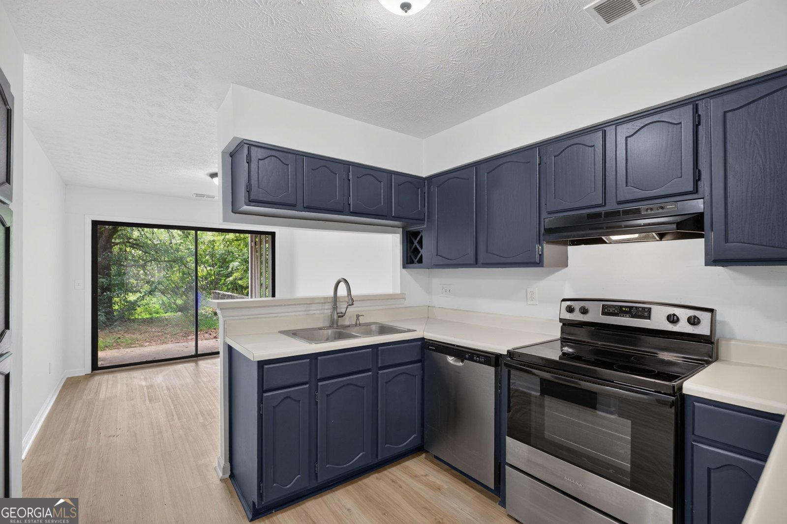 1555 Burnstone Drive Stone Mountain - Photo 10
