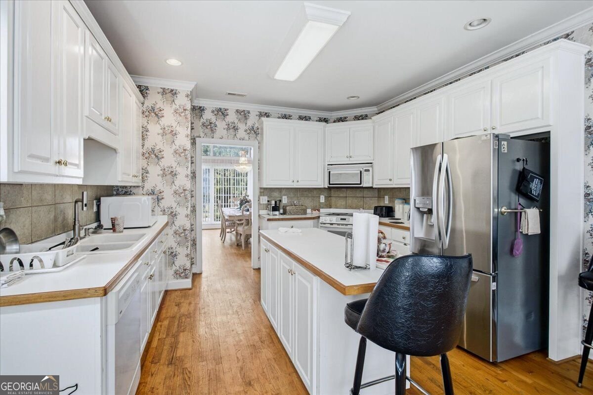 140 Lake Lucinda Drive Covington - Photo 13