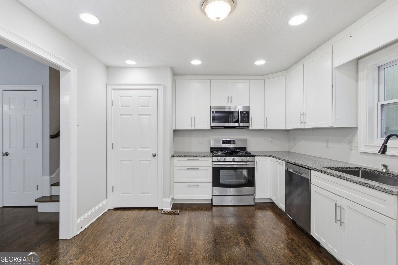 3240 Valley View Street Powder Springs - Photo 10