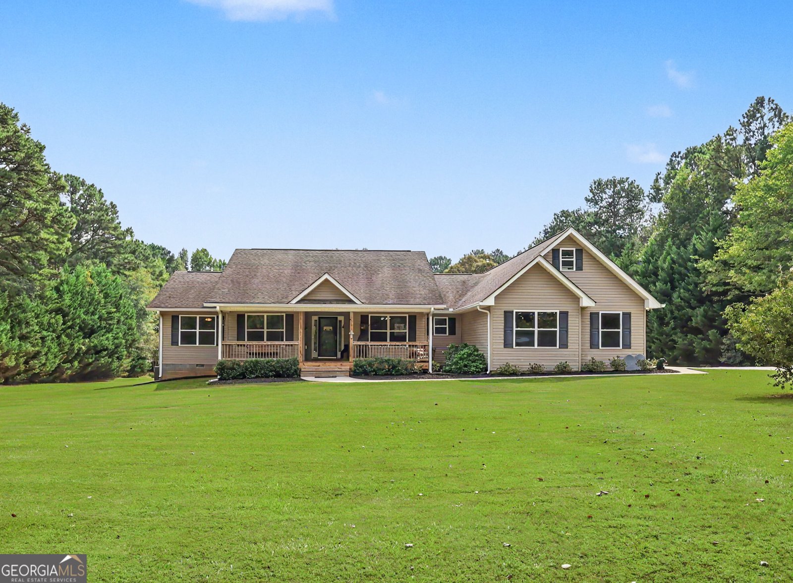4851 Holly Springs Road Pendergrass - main photo