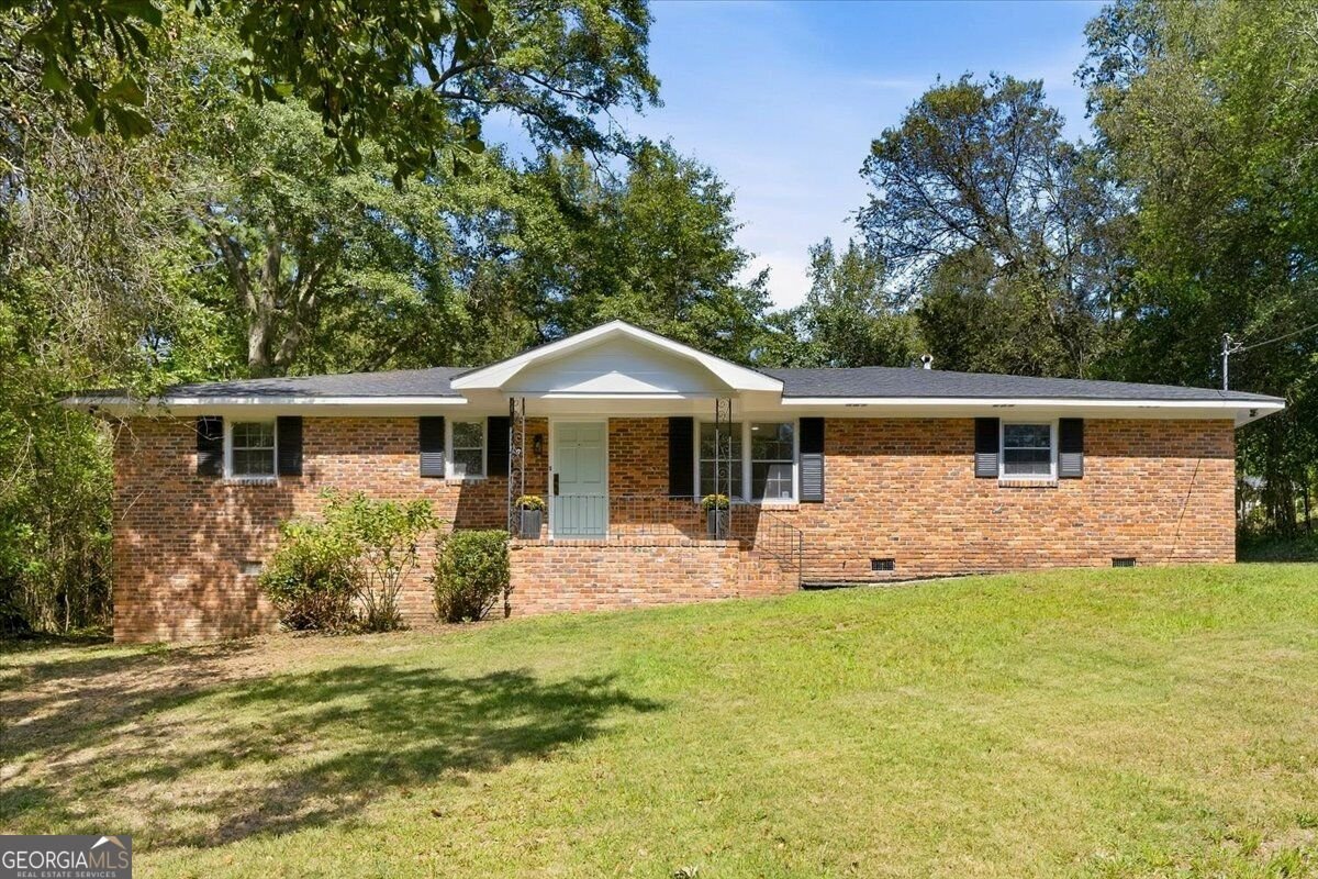 110 Connie Drive Macon - main photo