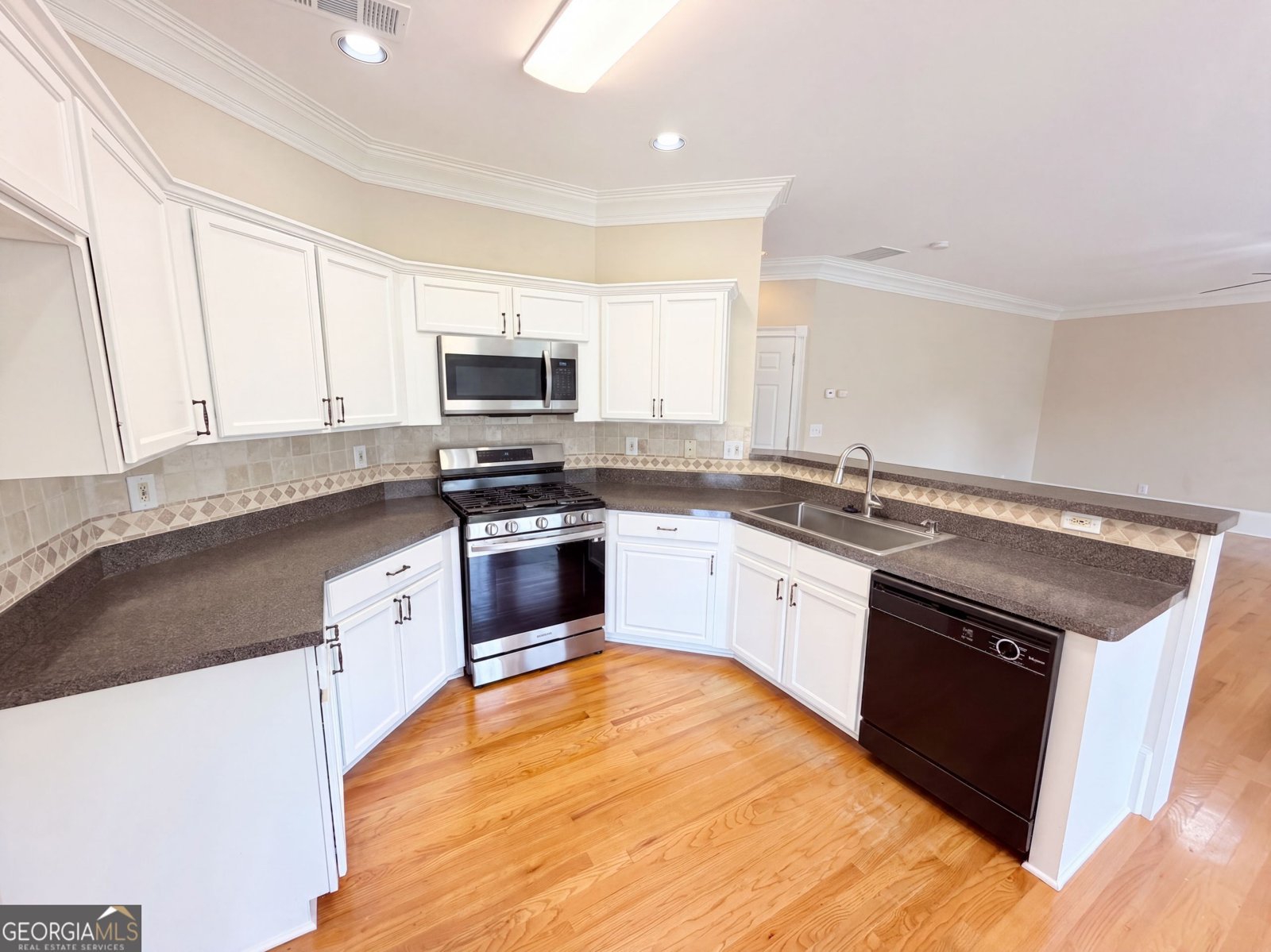 1414 Belfaire Lake Trail Dacula - Photo 7