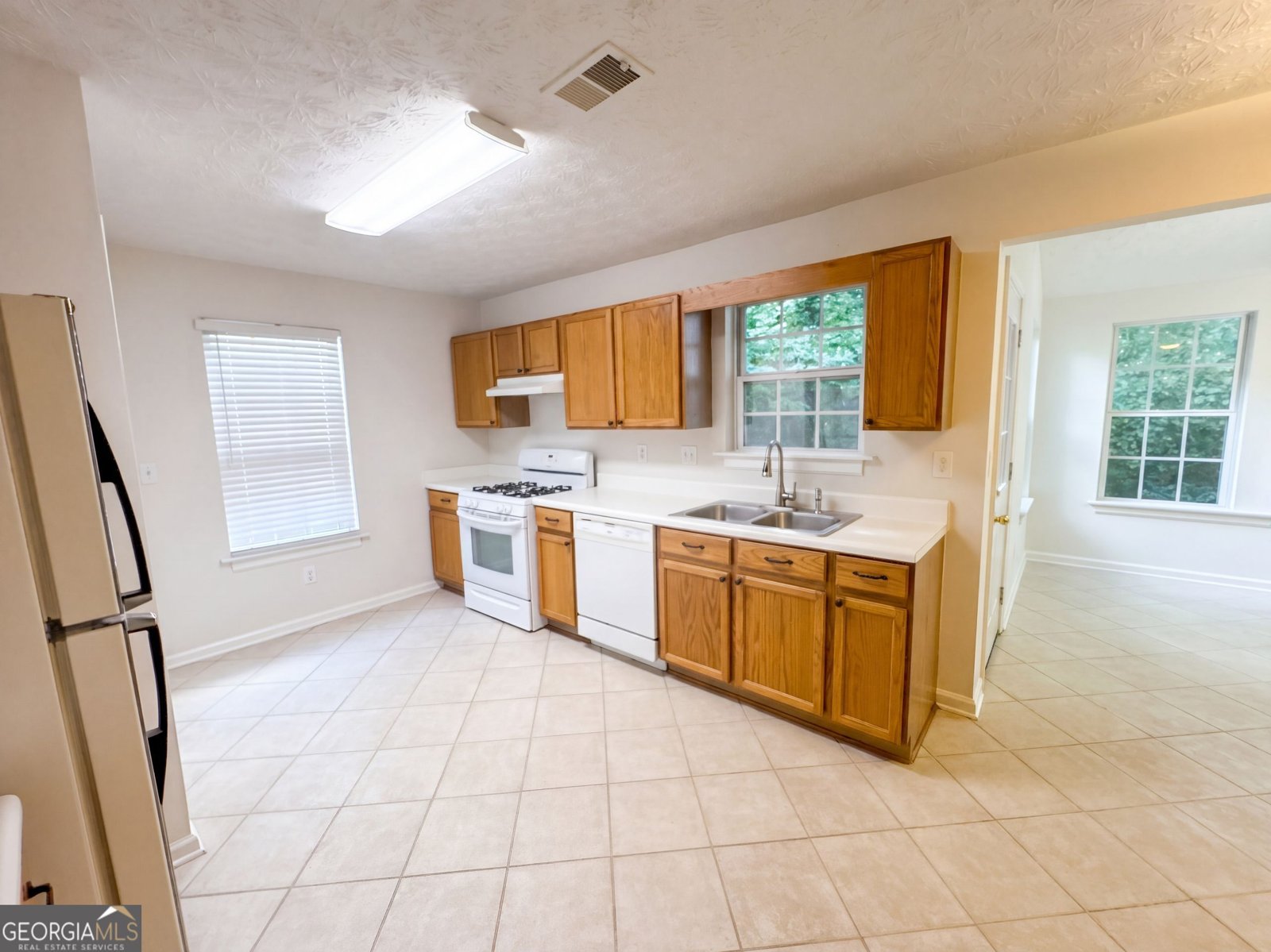 2492 Halcyon Way Lawrenceville - Photo 6