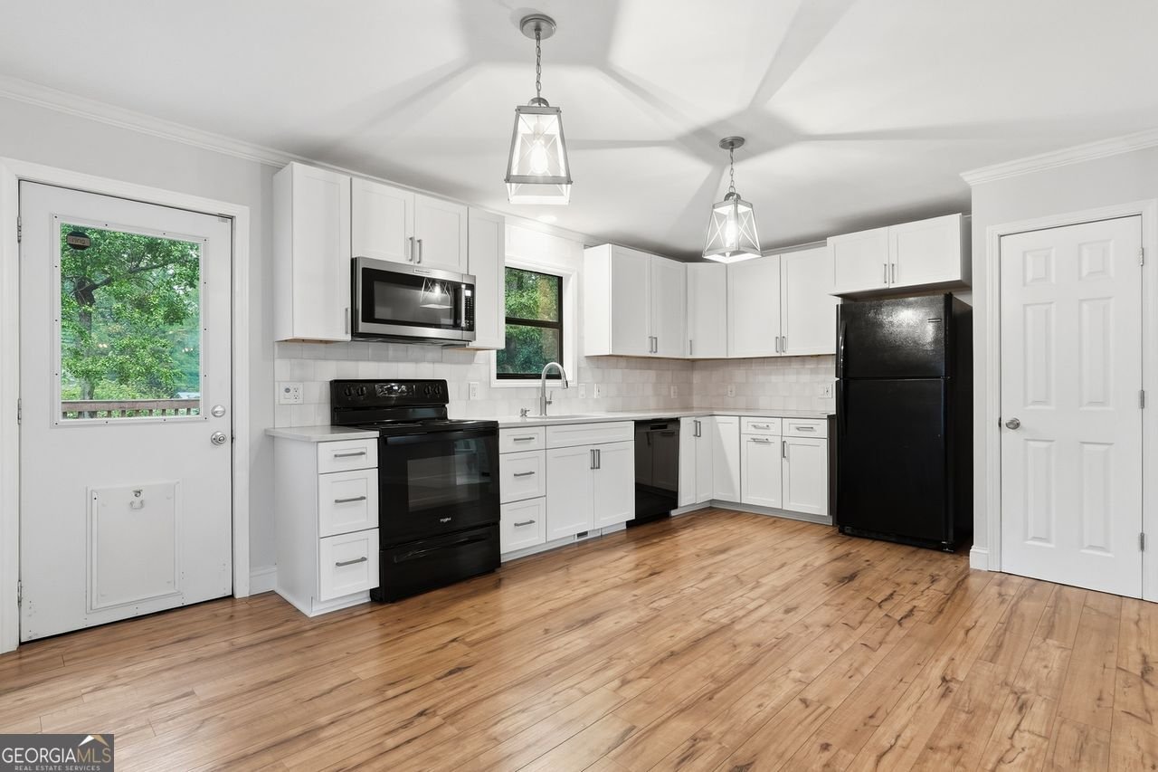 2550 Lakeview Trail Cumming - Photo 11