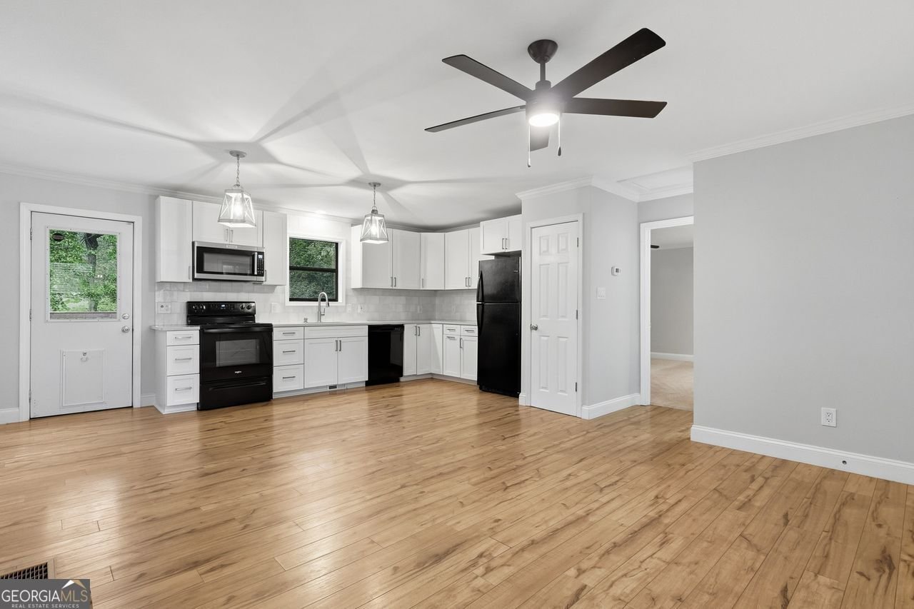 2550 Lakeview Trail Cumming - Photo 9