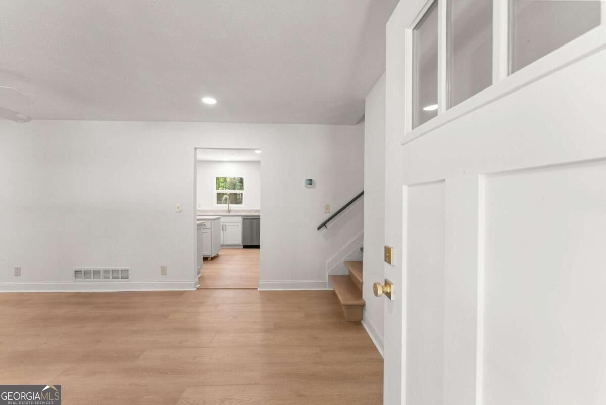 105 Stone Wood Lane Lawrenceville - Photo 9