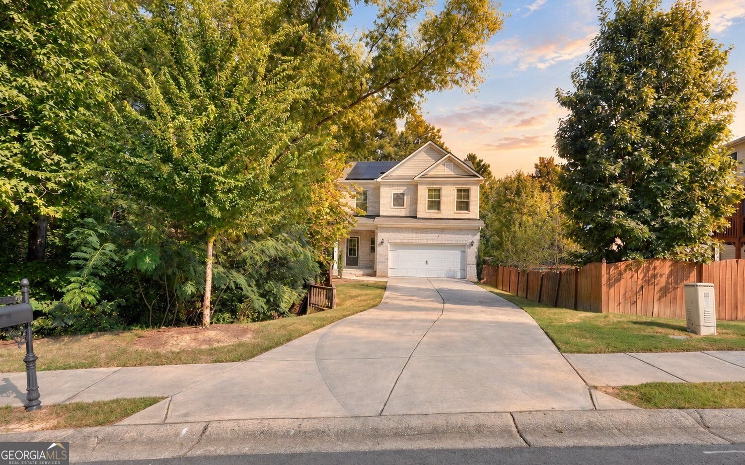 102 Mirage Court Dallas - main photo