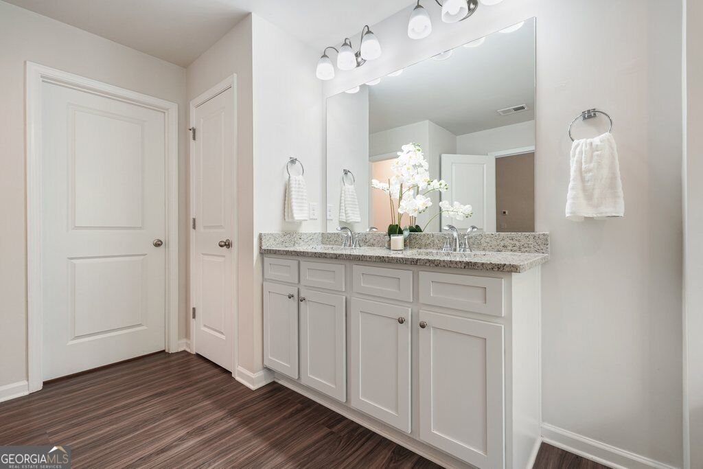 102 Mirage Court Dallas - Photo 33