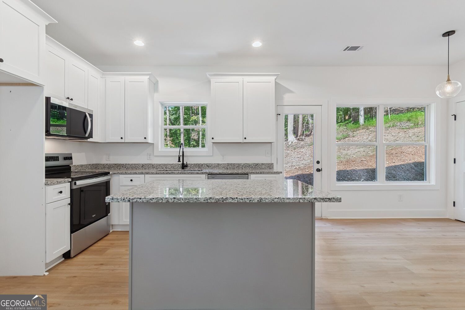 7511 Magnolia Lane Murrayville - Photo 14