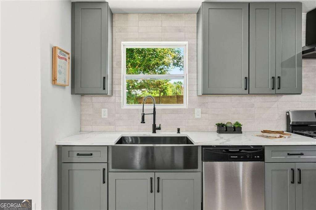 978 Hilltop Court Lawrenceville - Photo 7