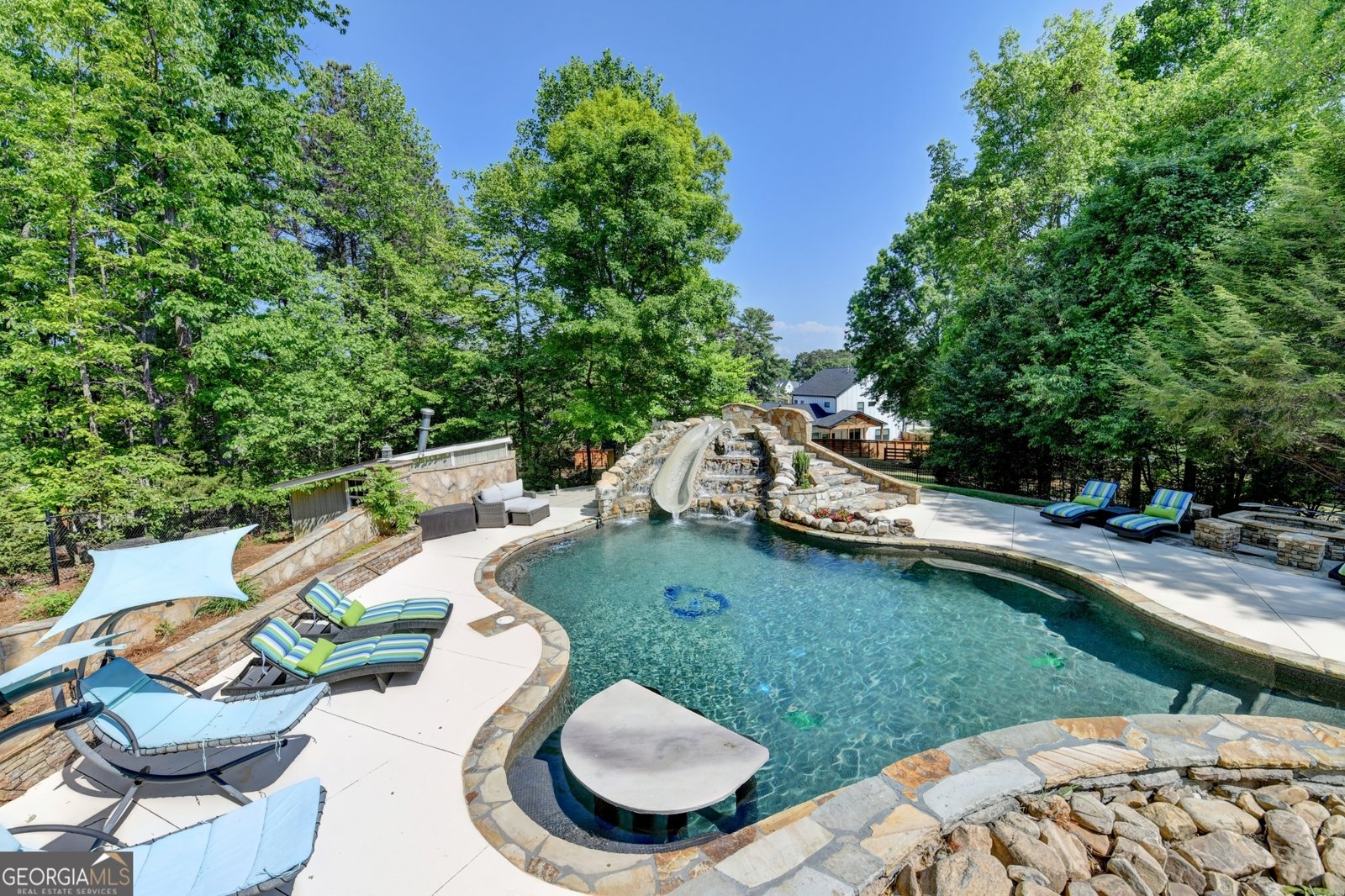 6640 Shady Grove Road Cumming - main photo