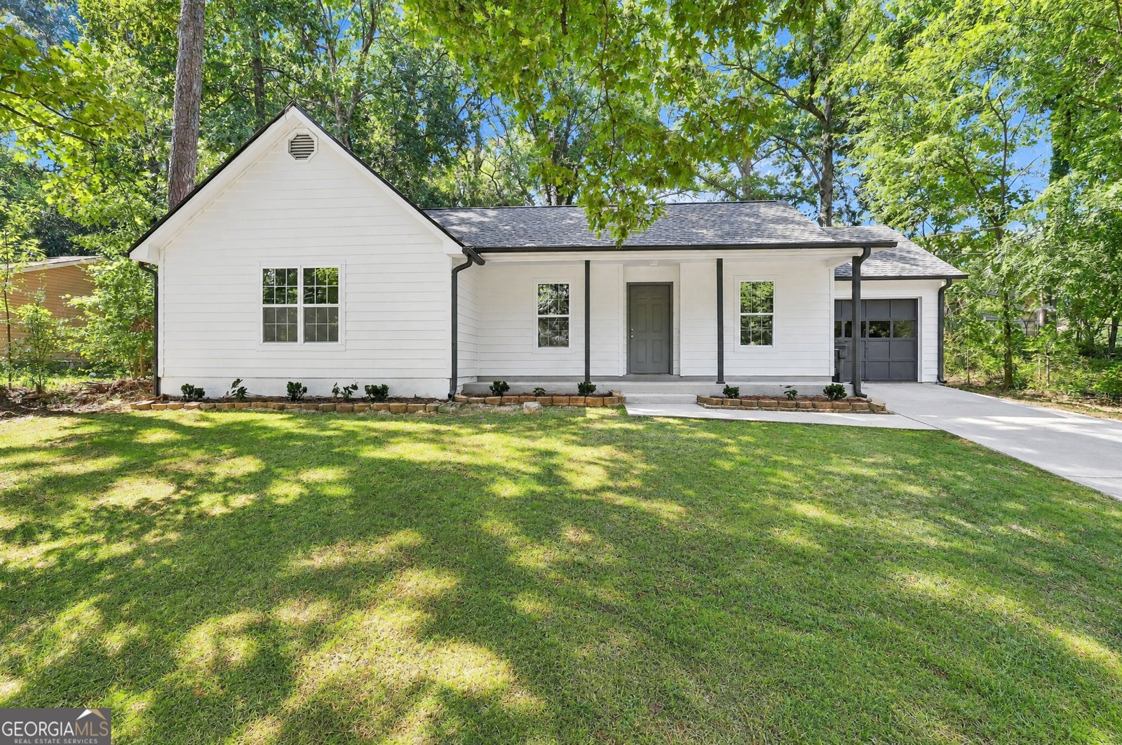 116 Richard Way Stockbridge - main photo