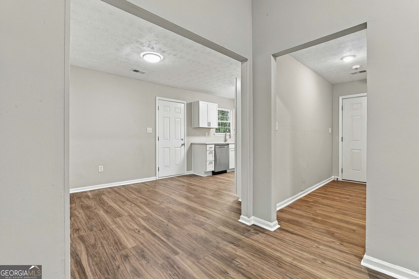 116 Richard Way Stockbridge - Photo 11
