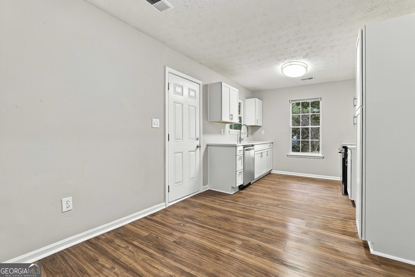 116 Richard Way Stockbridge - Photo 12