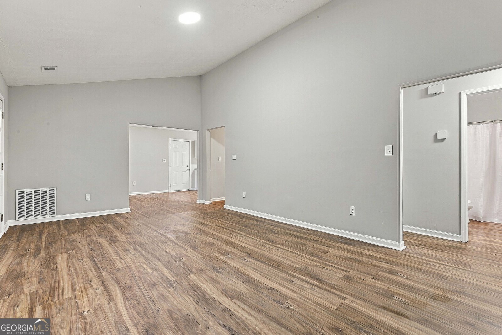 116 Richard Way Stockbridge - Photo 9