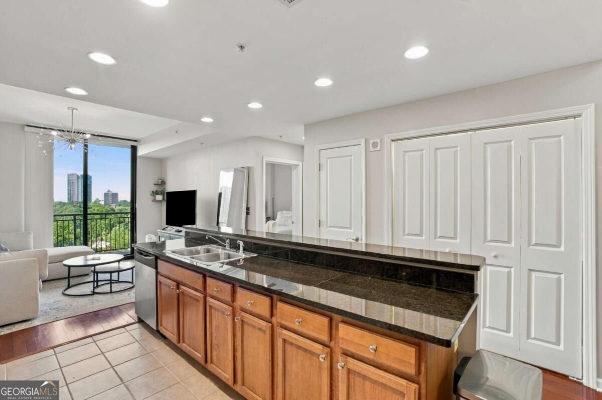 3040 Peachtree Road Atlanta - Photo 10