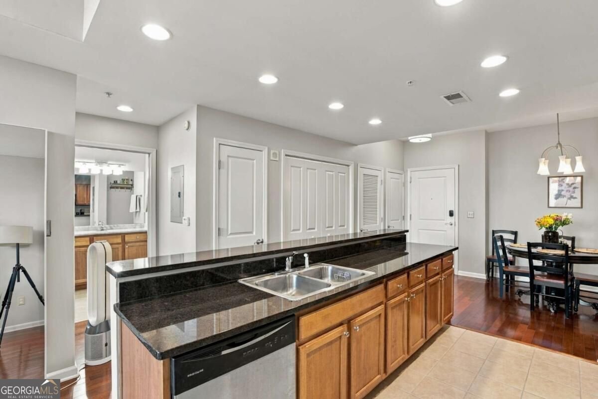 3040 Peachtree Road Atlanta - Photo 12