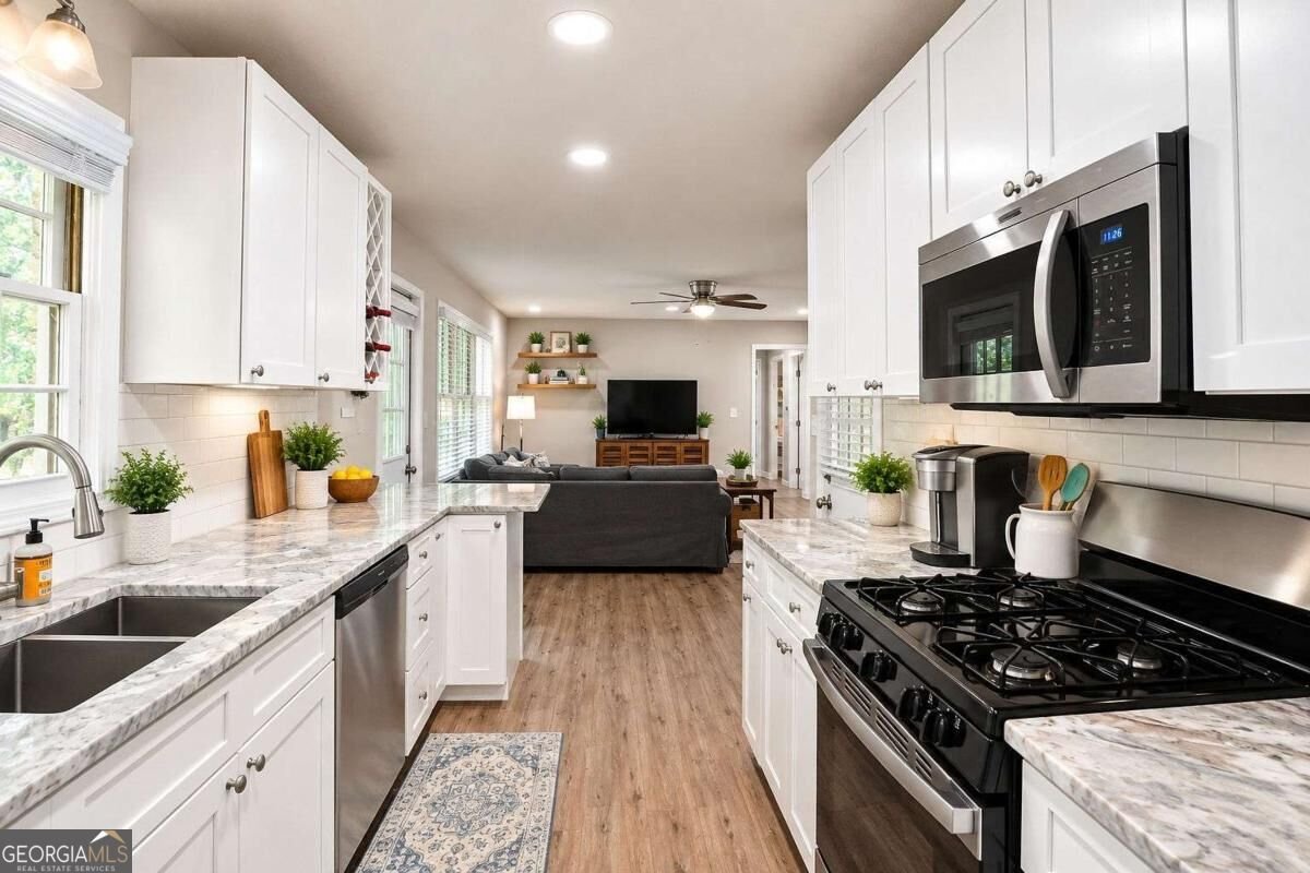 3189 Beechwood Drive Lithia Springs - Photo 11