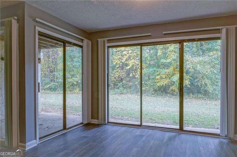 3575 Oakvale Road Decatur - Photo 6