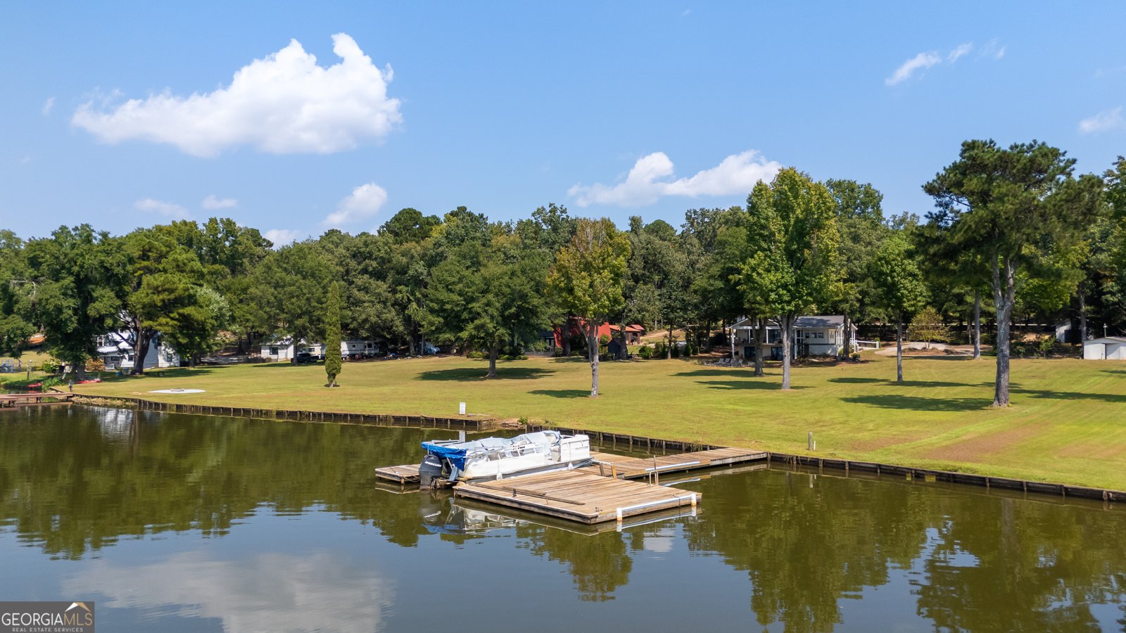 1631 ARROWHEAD Road Greensboro - main photo
