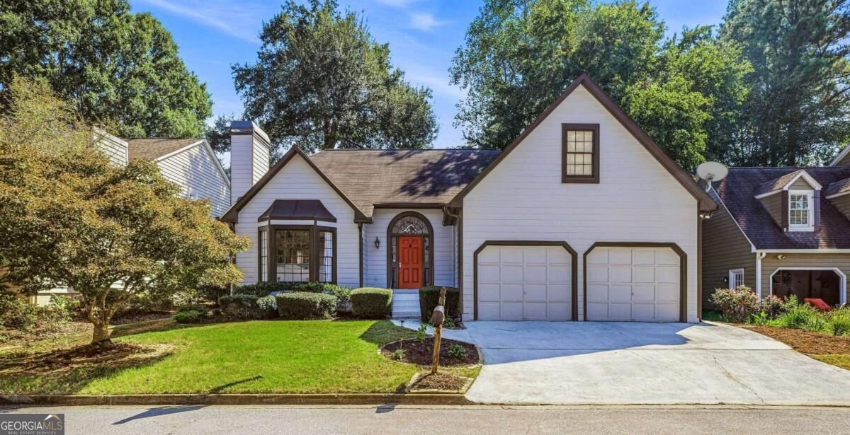 1095 Dunbarton Trace Atlanta - main photo
