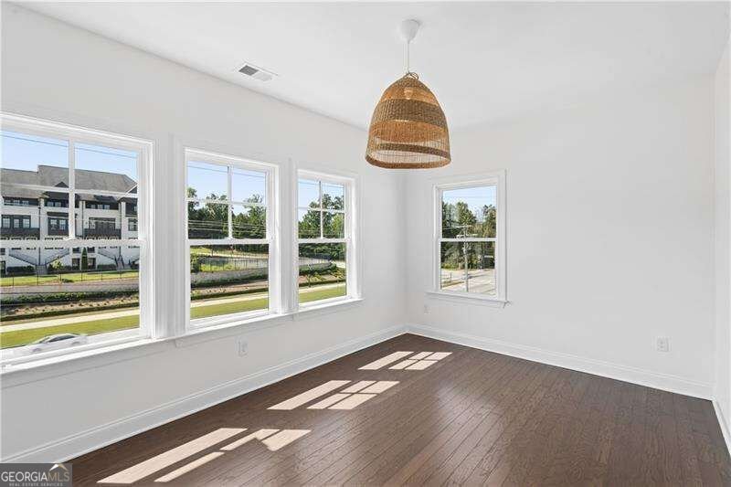 6548 Beacon Drive Sandy Springs - Photo 16