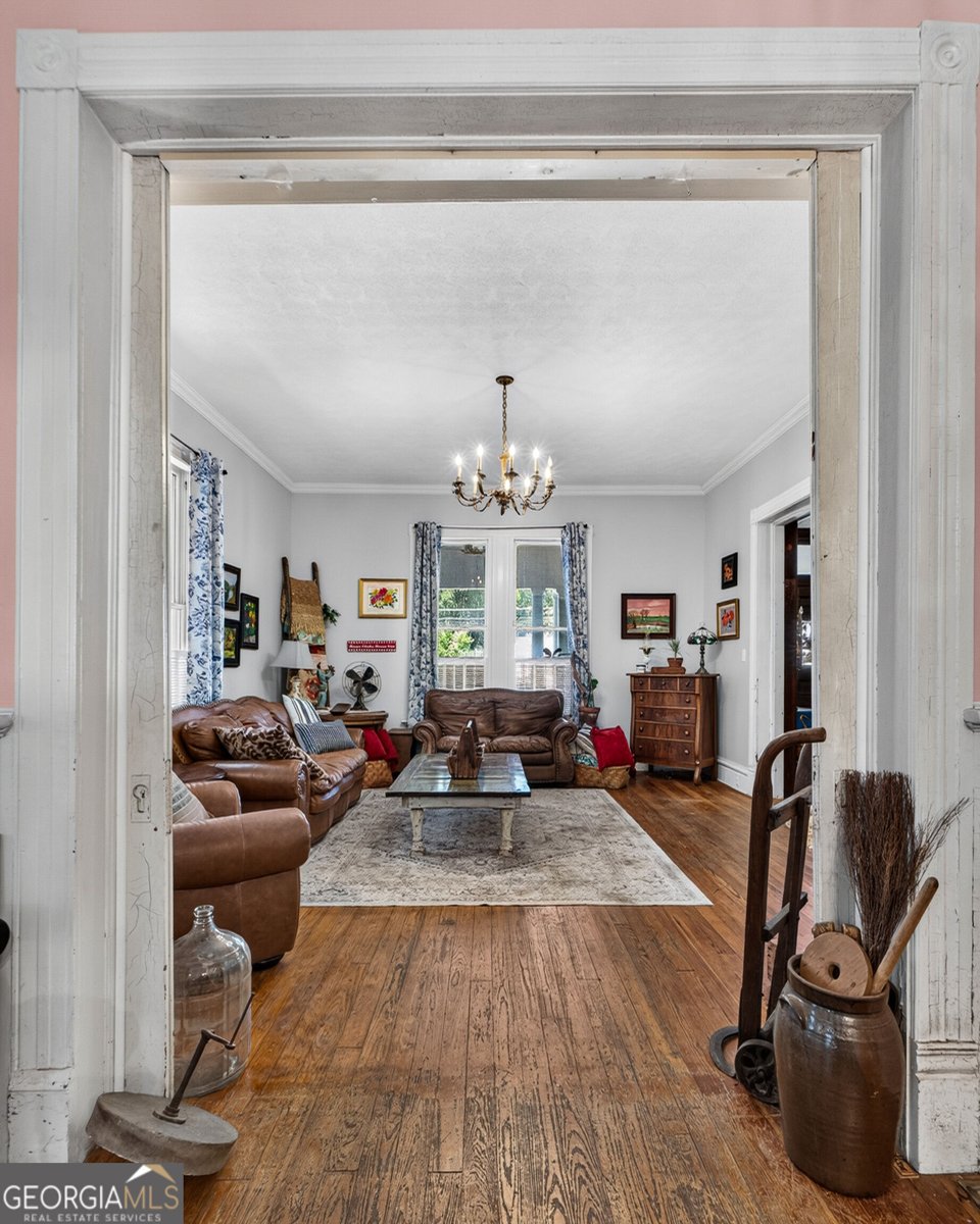 720 Thomaston Street Barnesville - Photo 9