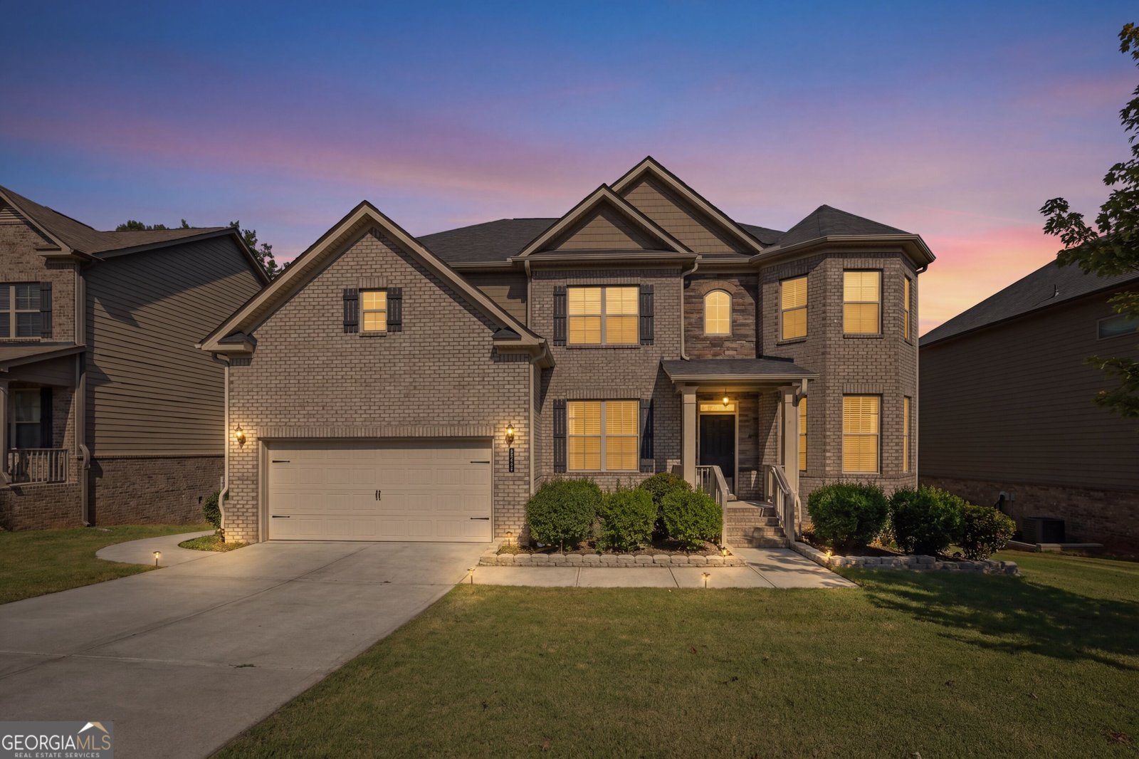 1530 Dahlia Drive Cumming - main photo