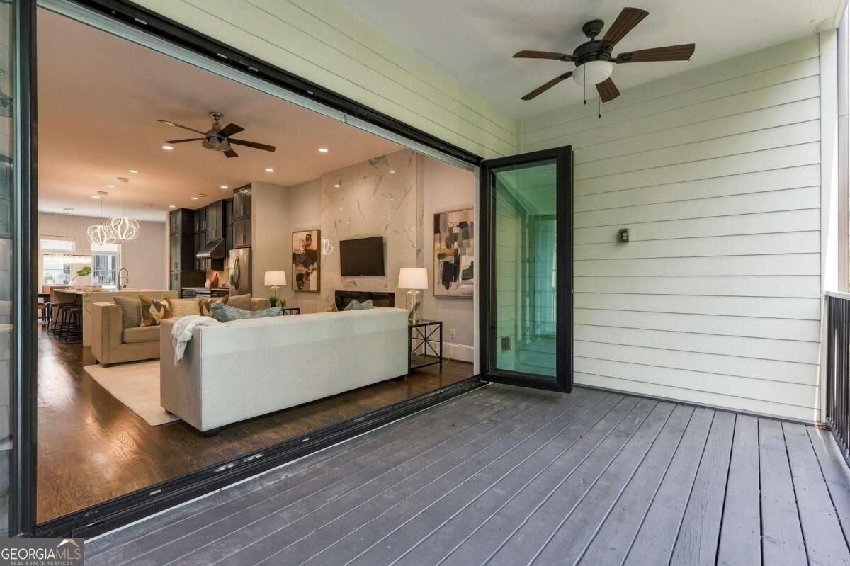 1099 Briar Cove Circle Atlanta - Photo 11