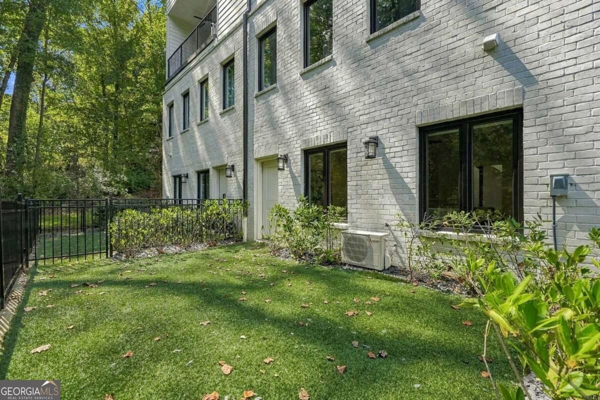 1099 Briar Cove Circle Atlanta - Photo 14