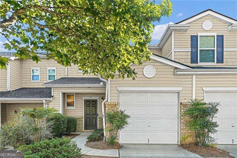 302 Oak Leaf Place Acworth - main photo