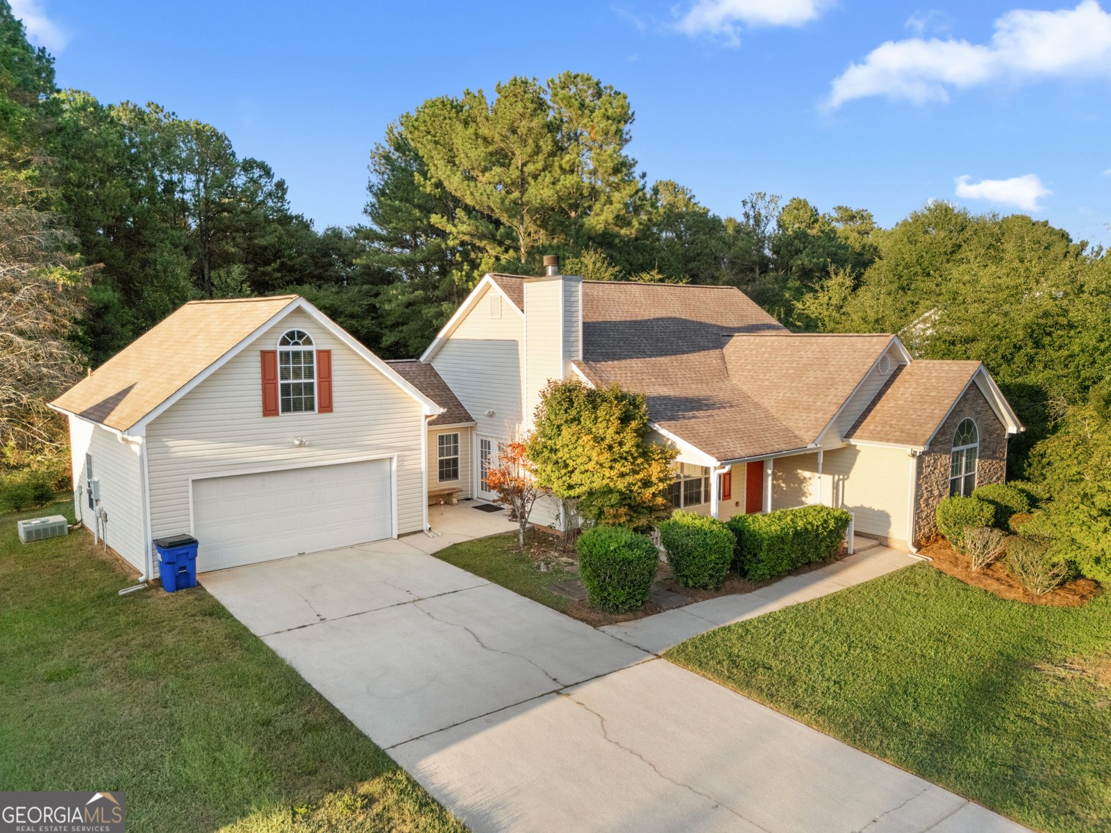 55 Berkshire Lane Covington - main photo