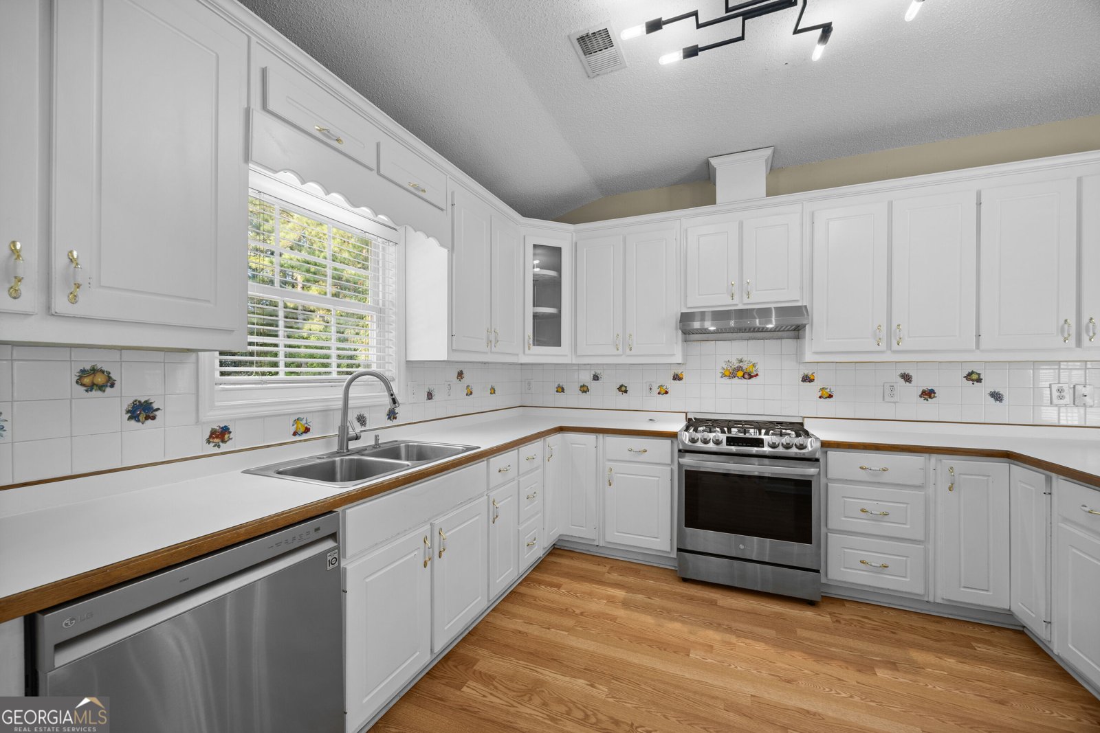 55 Berkshire Lane Covington - Photo 10