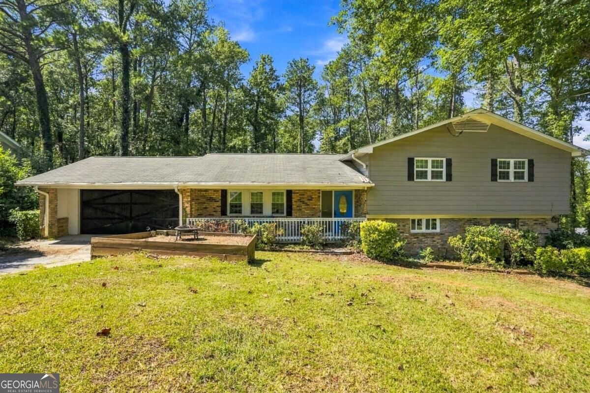 3179 Flamingo Drive East Point - main photo