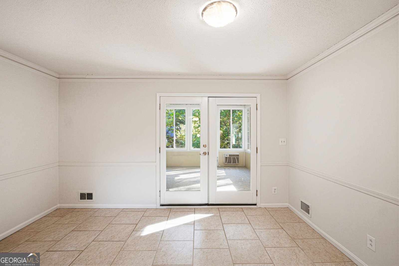 184 Wagon Way Lilburn - Photo 10