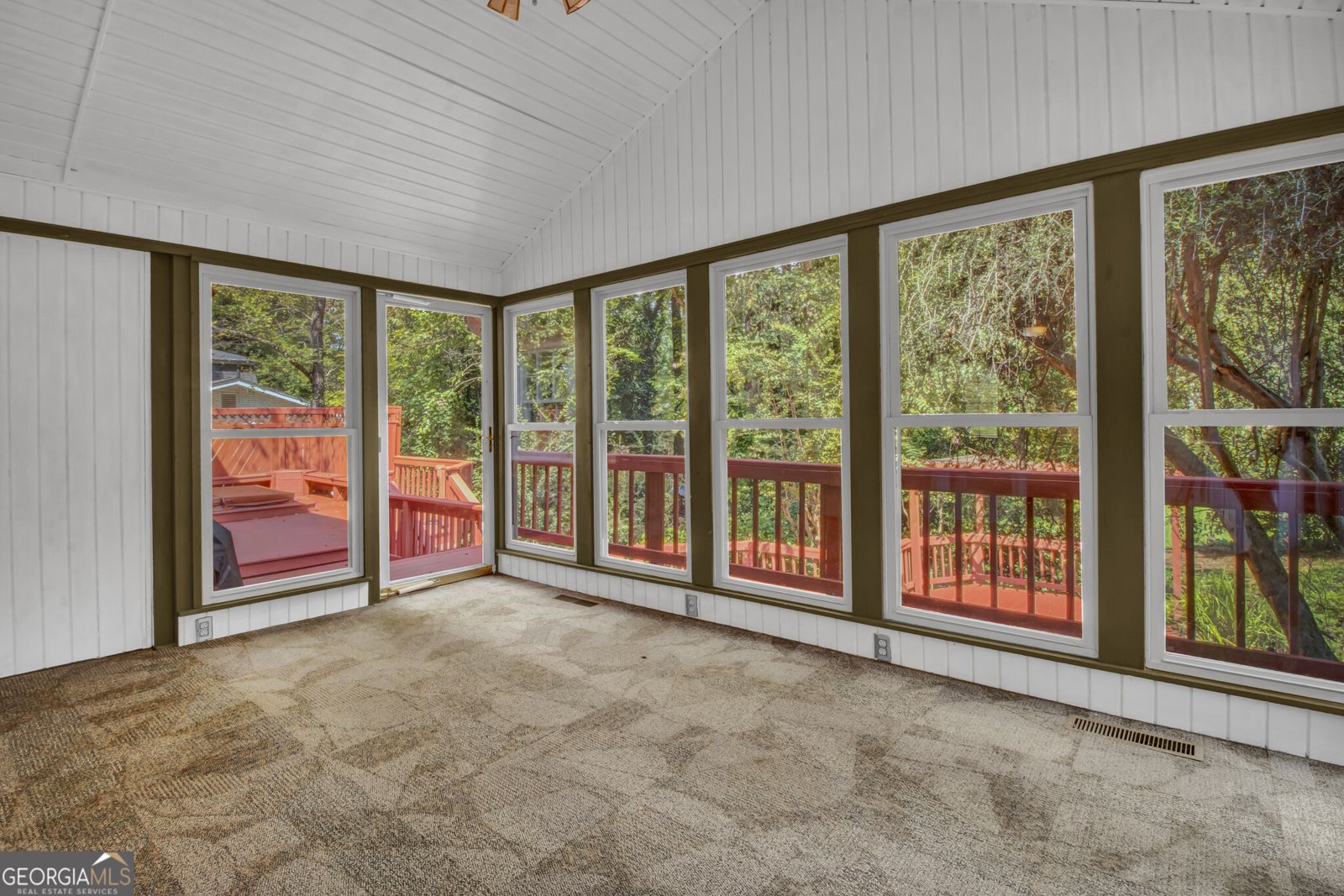 2594 Fontainebleau Court Atlanta - Photo 9